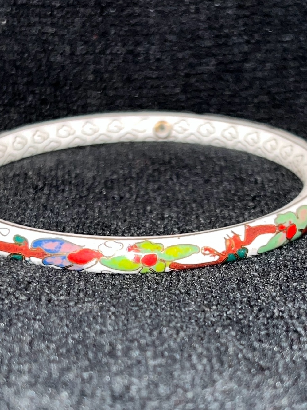 Vintage Cloisonné White Enamel Floral Bangle Bracelet